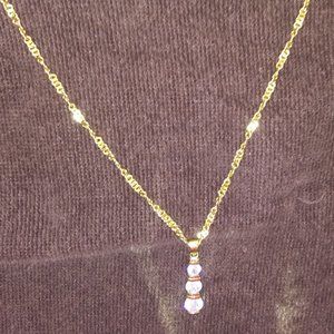 28" gold tone necklace w/ earrings matching